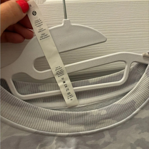 Lululemon perfectly oversized crew white camo sz 6 - Picture 4 of 6